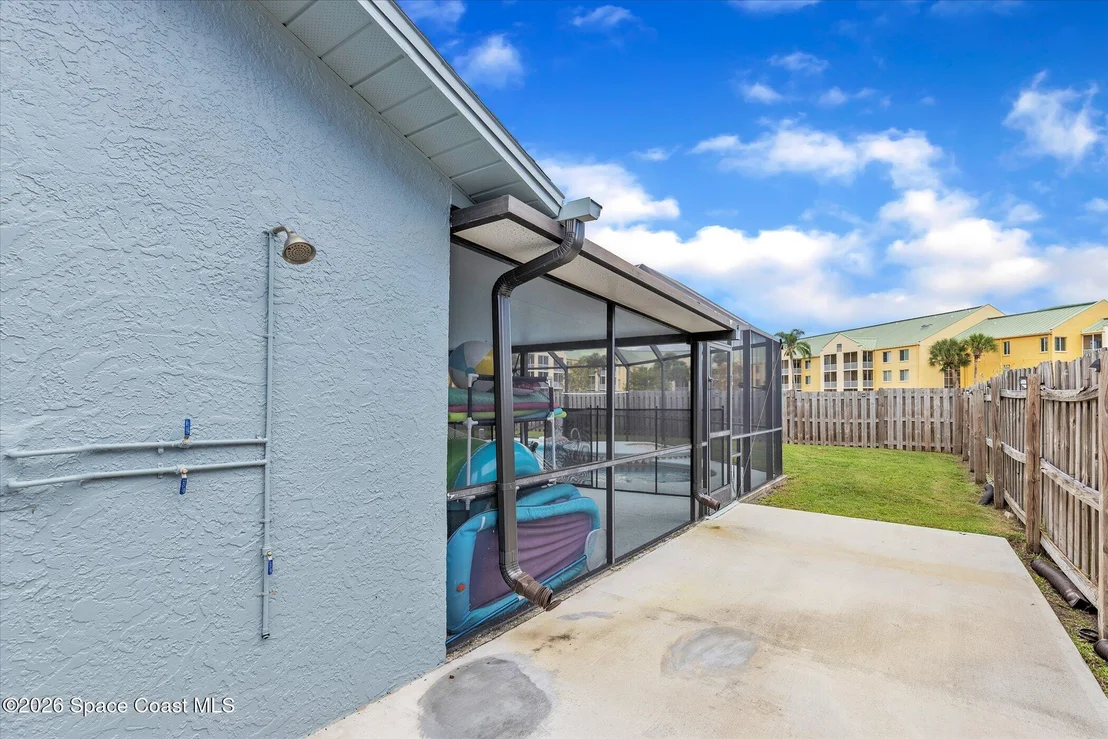 Photo of 233 Cinnamon Lake Circle