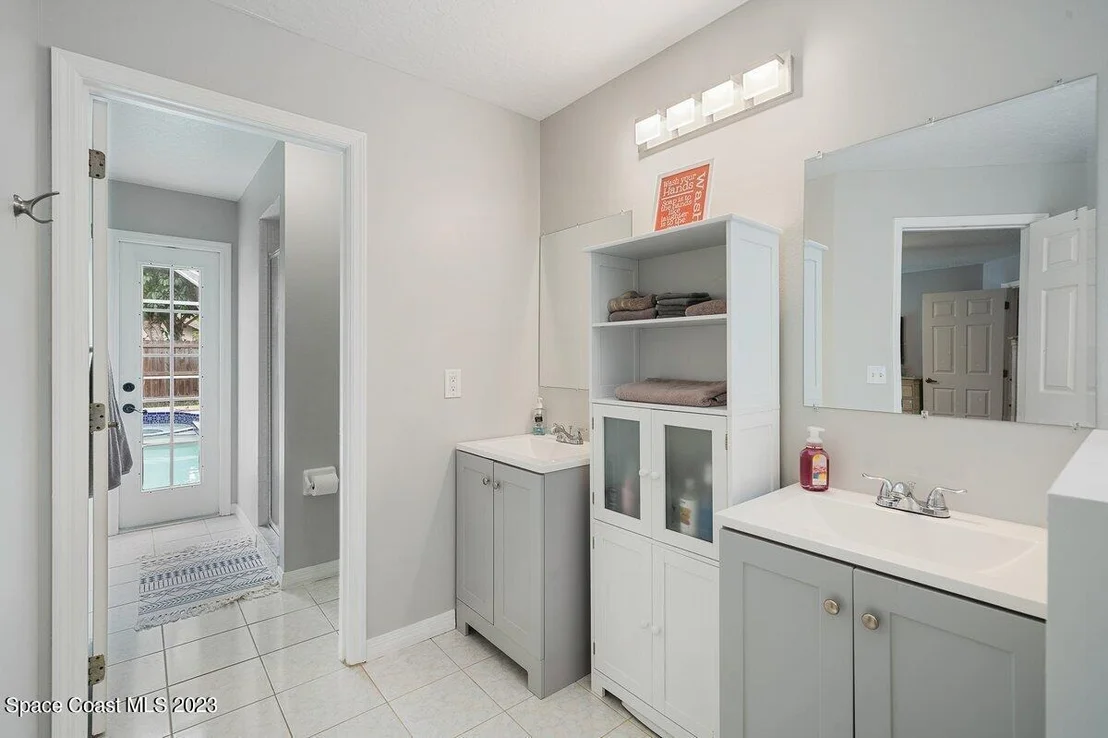 Photo of 2643 Lowell Circle