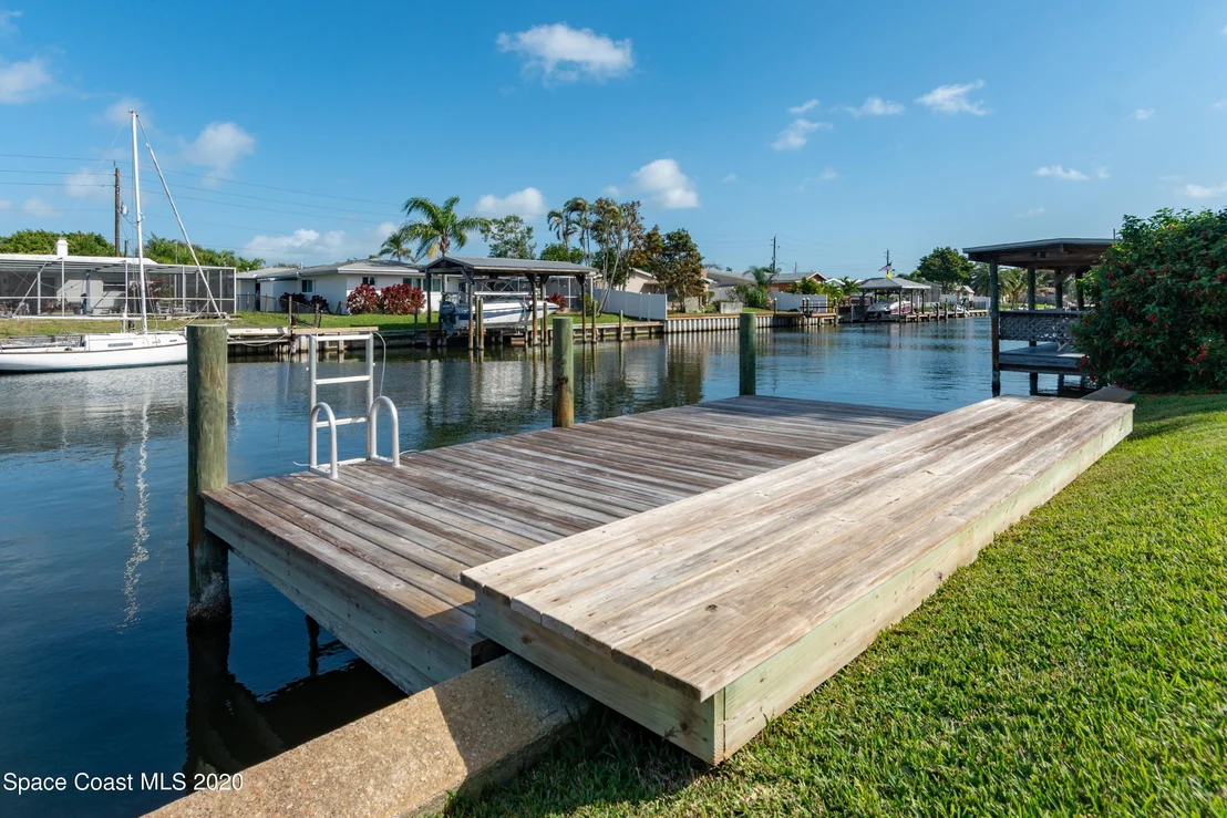 Photo of 439 Sandpiper Drive