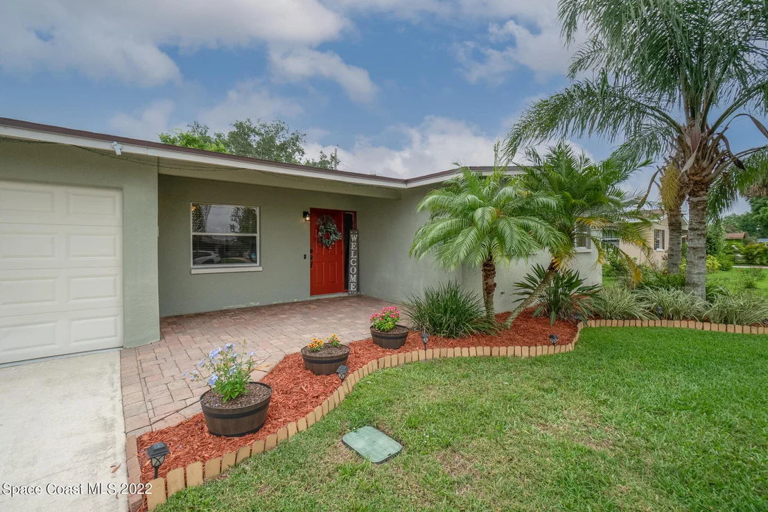 Photo of 1366 Estridge Drive