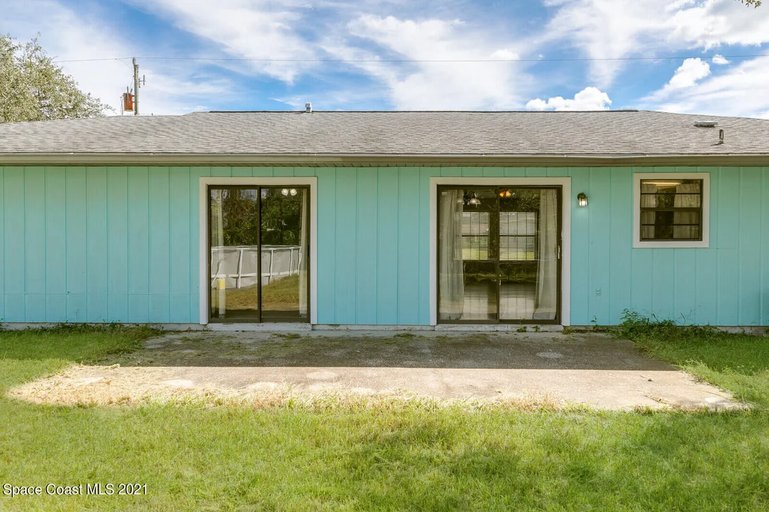 Photo of 6090 Alden Avenue