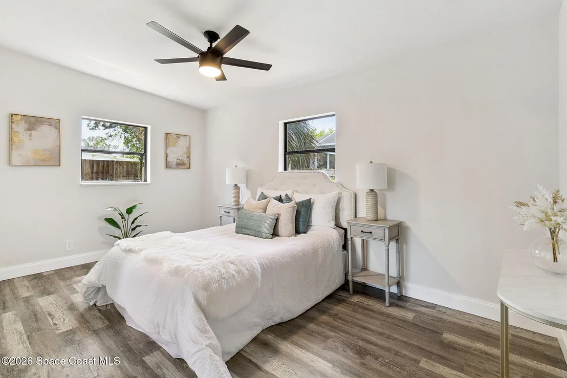 Photo of 1465 Hillcrest Drive