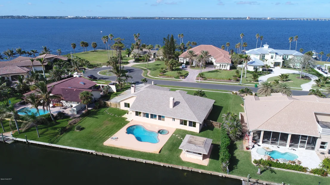 Photo of 2356 Brookside Drive