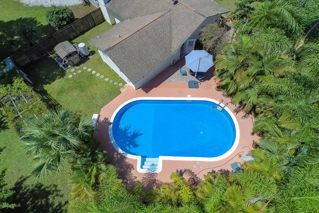 Photo of 1390 Hall Road