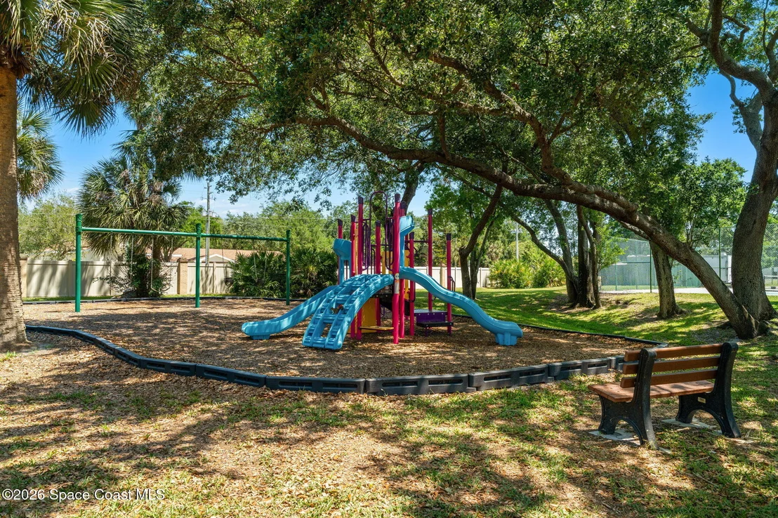 Photo of 950 Whisperpine Drive
