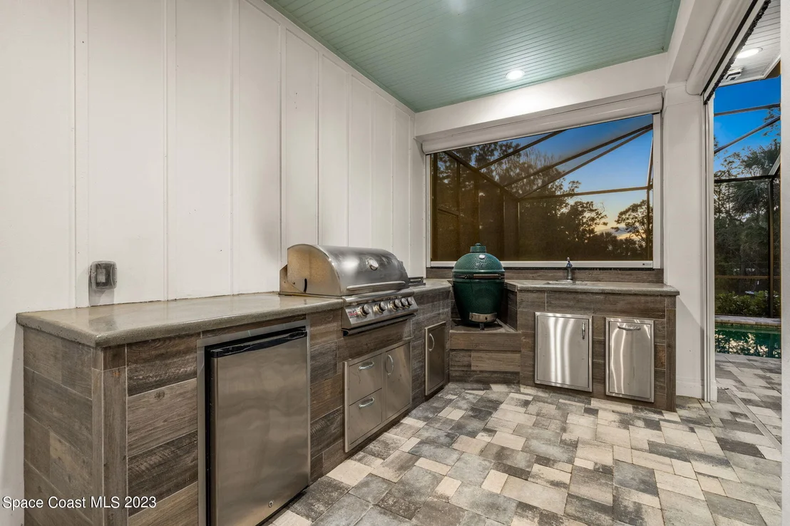 Photo of 5655 Willoughby Drive
