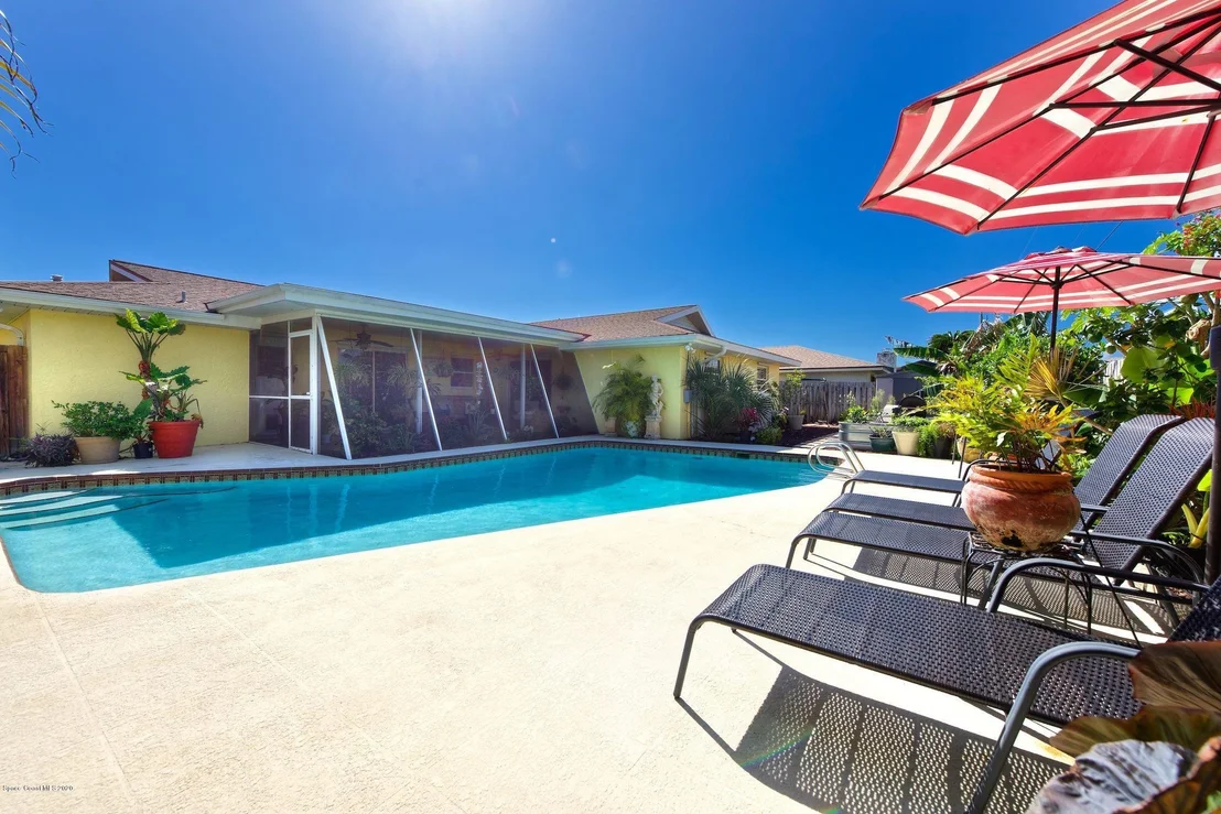 Photo of 770 Hibiscus Drive