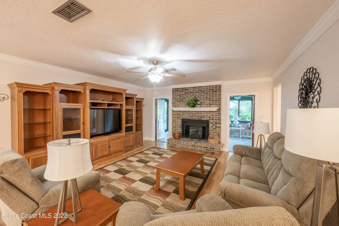 Photo of 6691 Towhee Drive