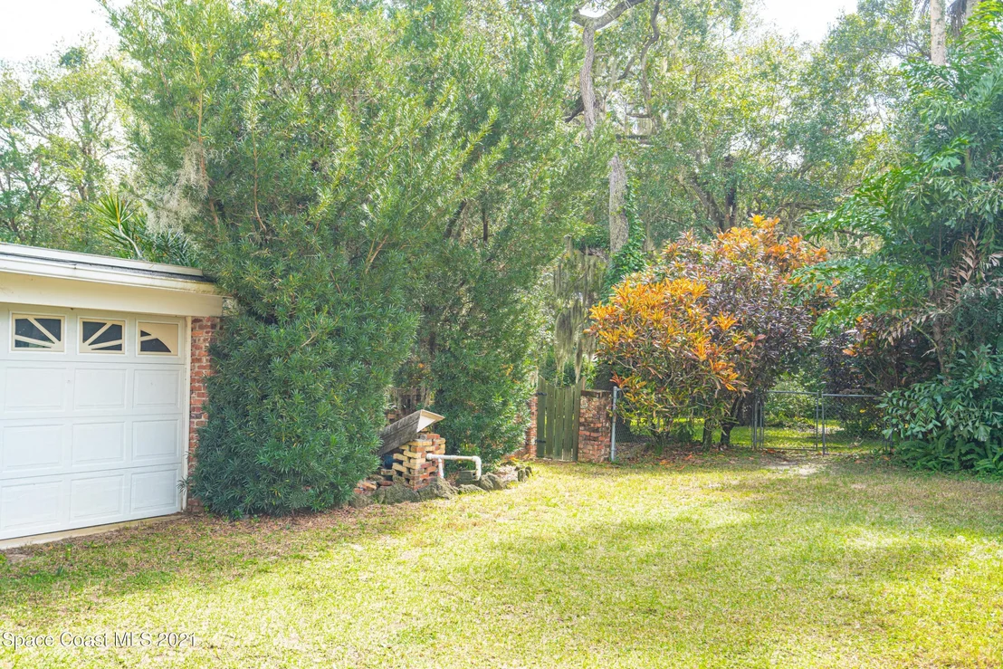 Photo of 27 Sweet Street