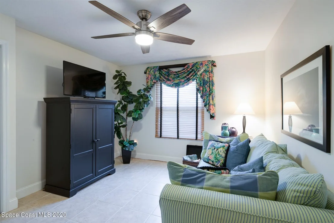 Photo of 569 Hummingbird Drive