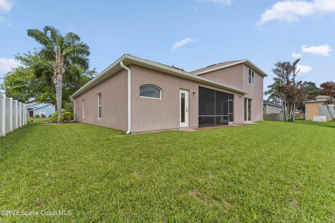 Photo of 385 Tunbridge Drive
