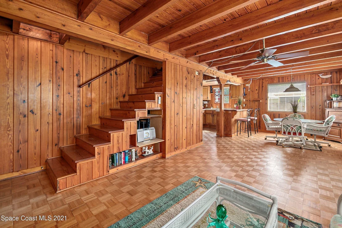 Photo of 4670 Robert Street