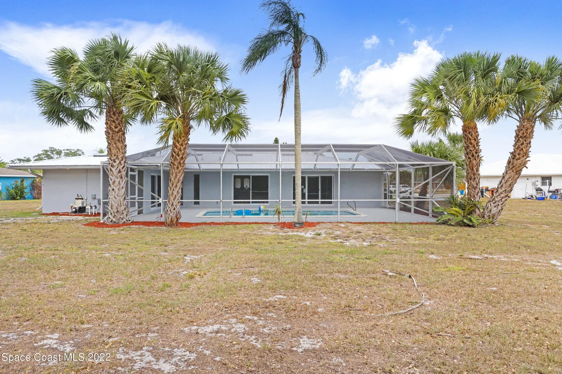 Photo of 950 Waialae Circle NE