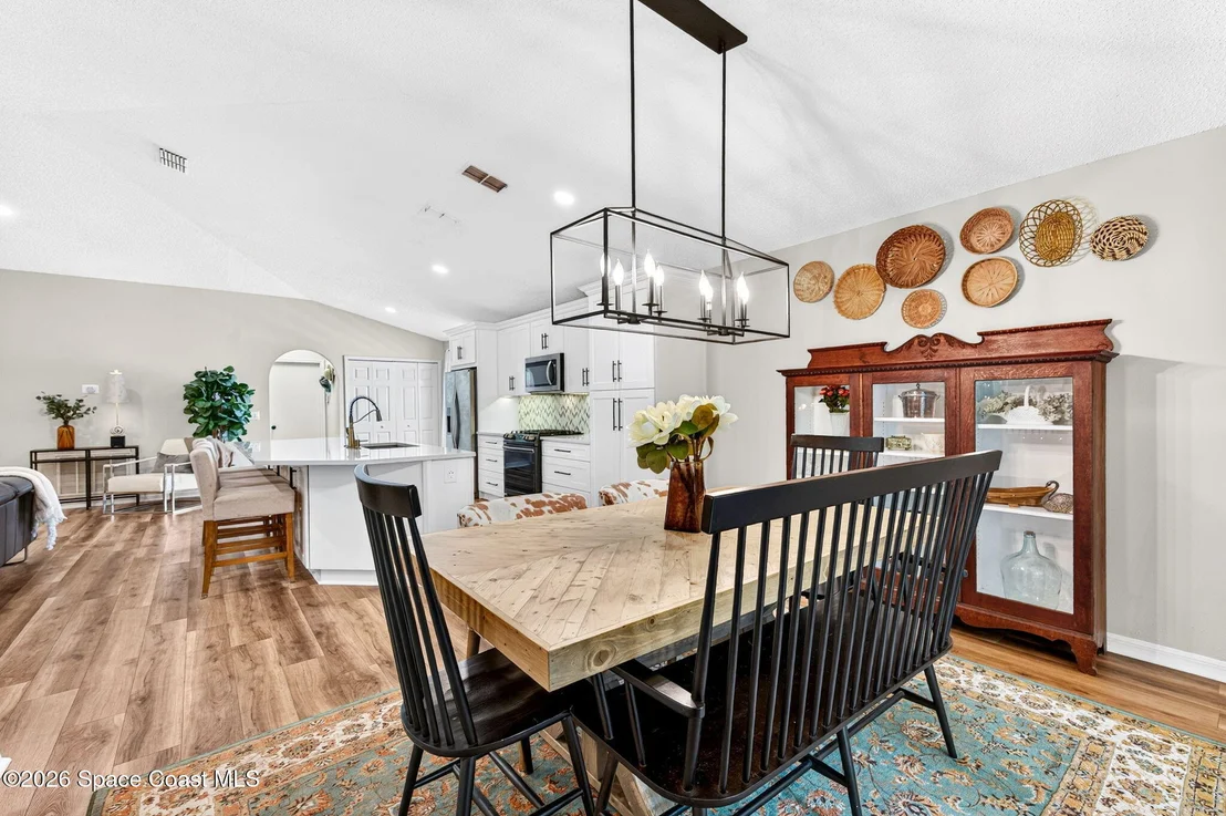 Photo of 1716 Vista Lake Circle