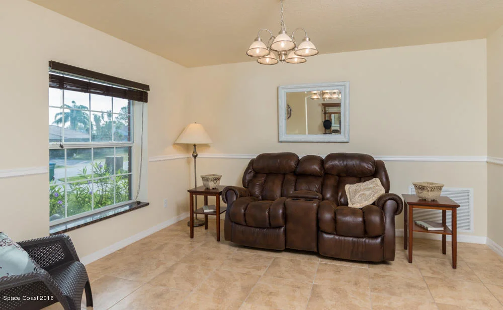 Photo of 141 Palm Circle