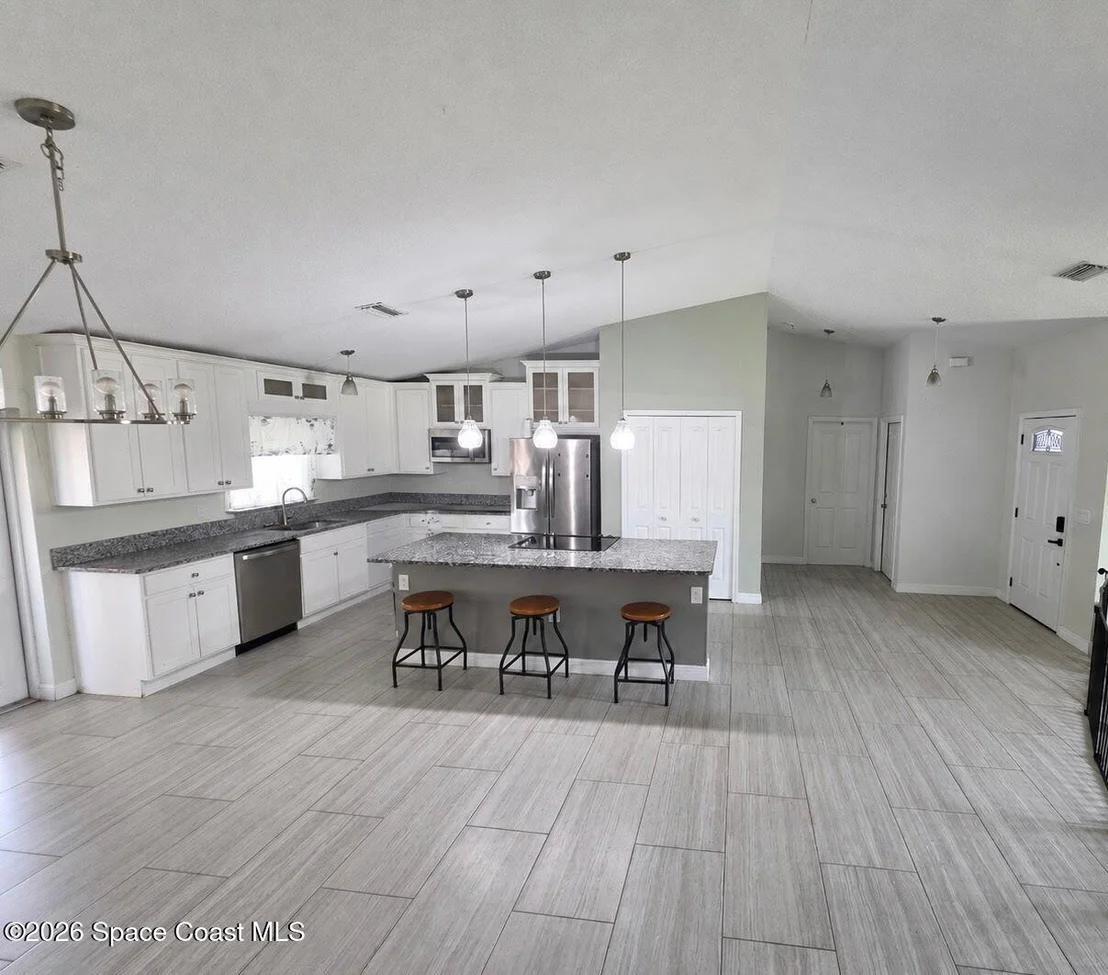 Photo of 6405 Lookout Drive
