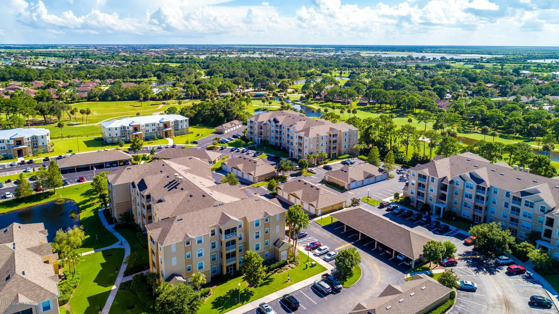 Photo of Unit 310 at 1576 Peregrine Circle