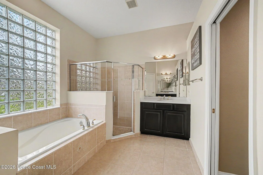 Photo of 1961 Admiralty Boulevard
