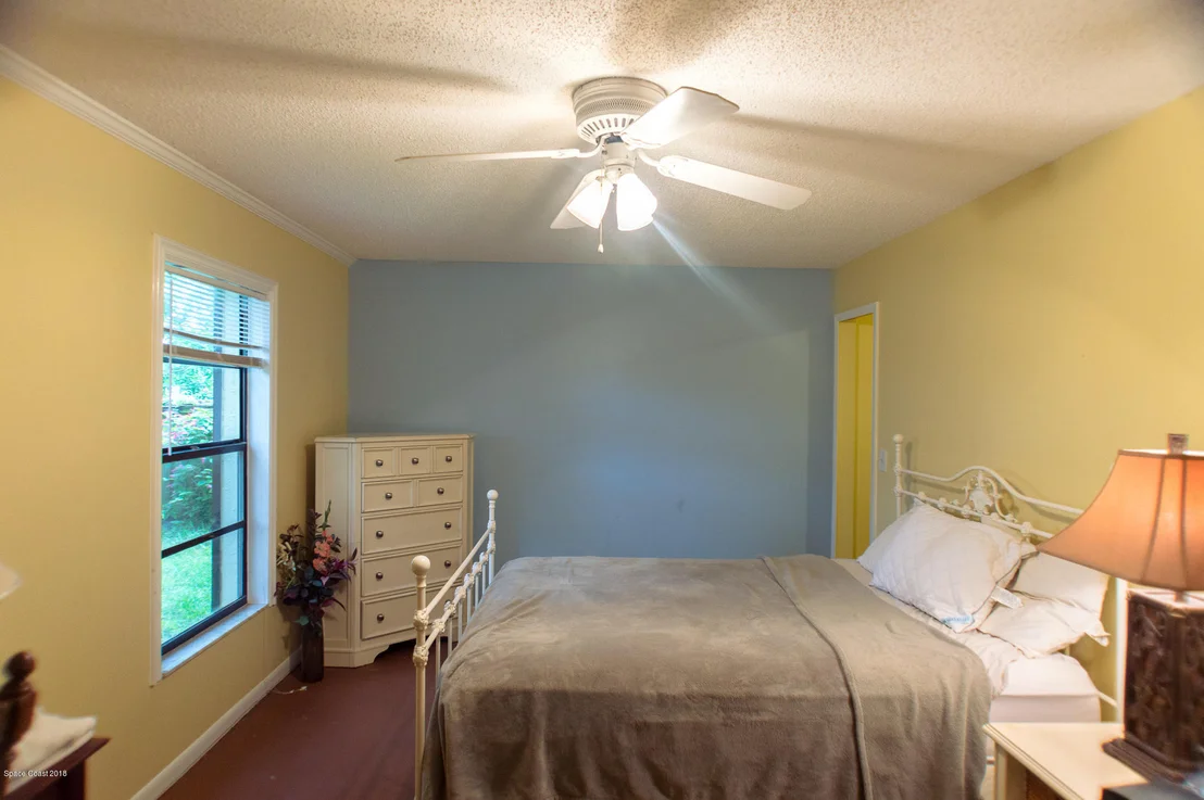 Photo of 345 Mission Oak Drive