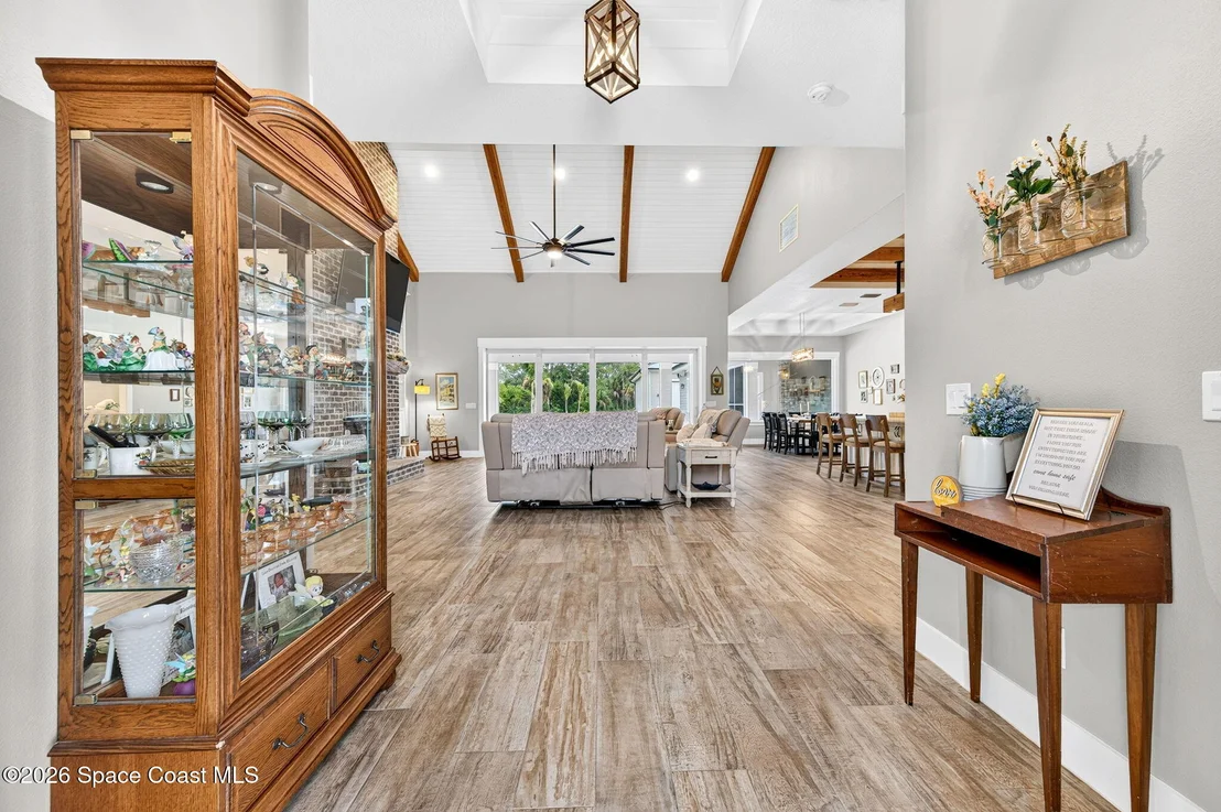 Photo of 3865 Reynolds Road