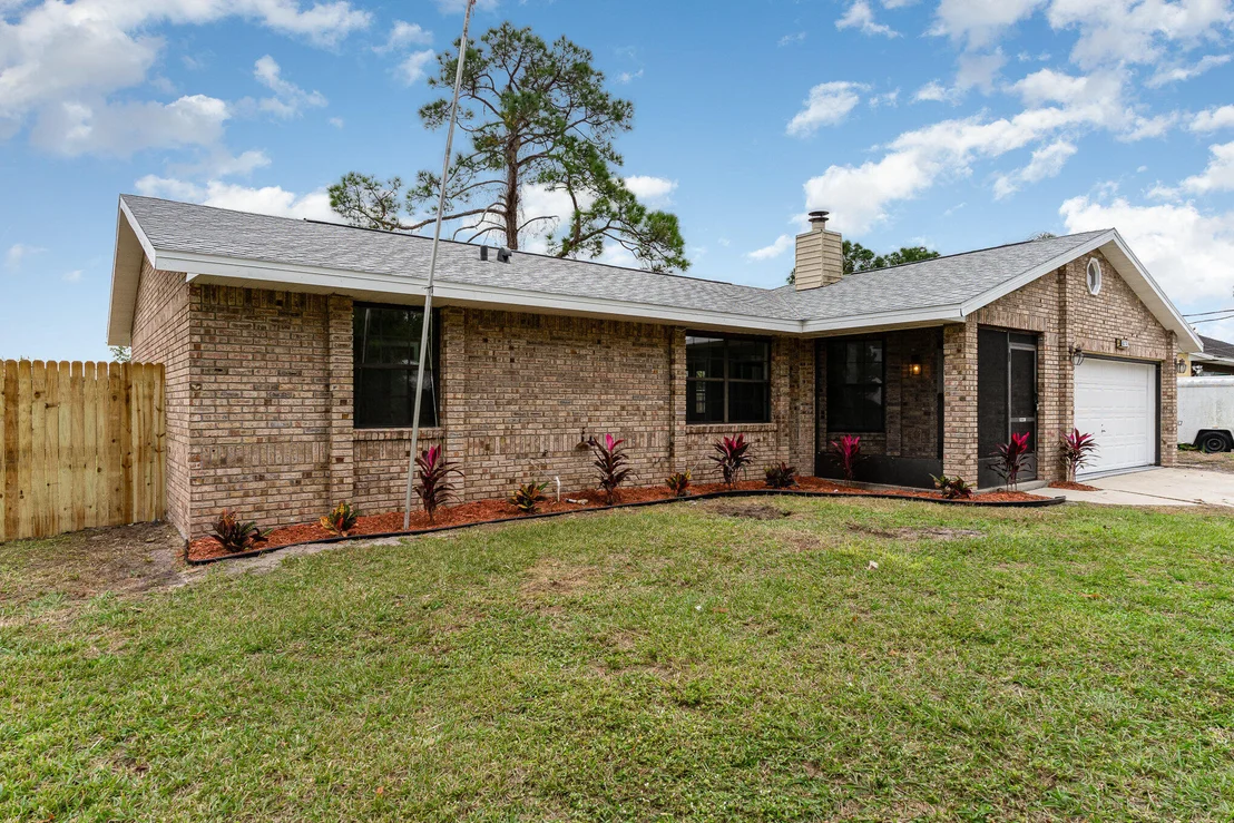 Photo of 6375 Hudson Road