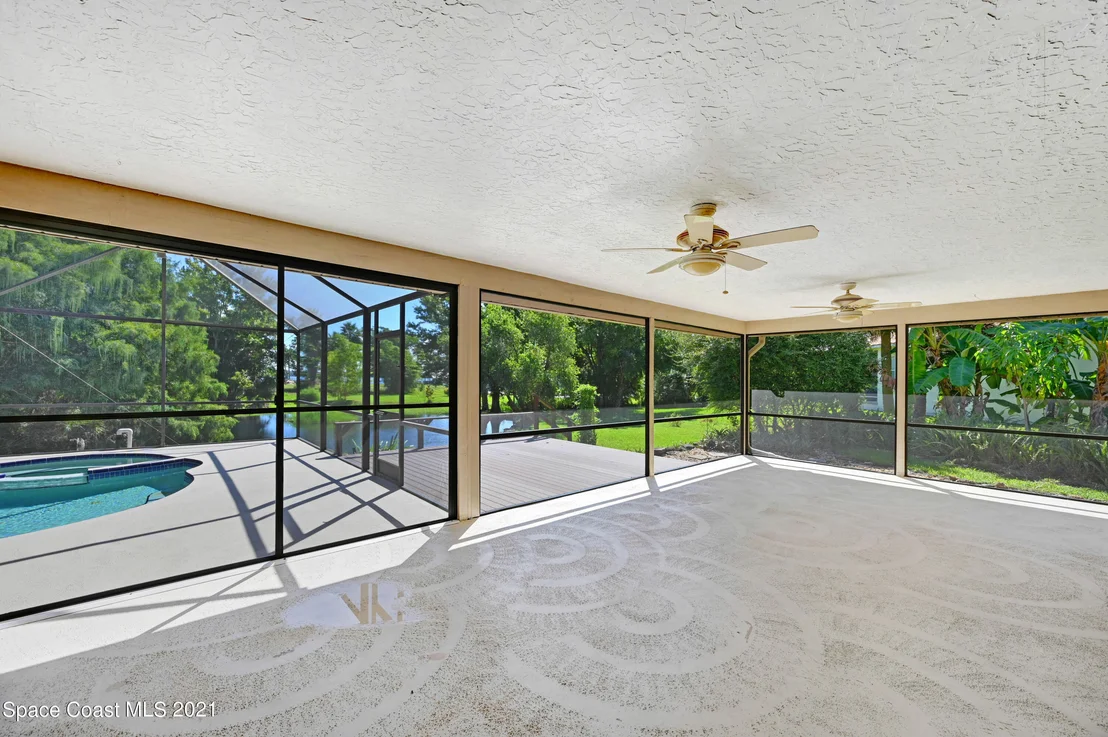 Photo of 255 River Road Circle