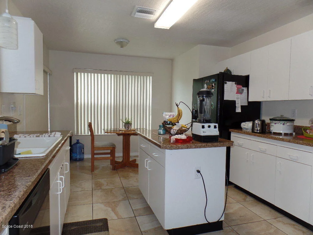 Photo of 1109 Goldenrod Circle NE