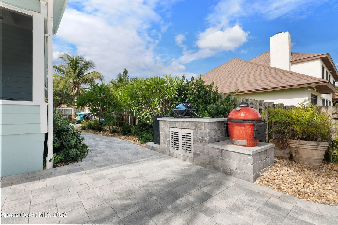 Photo of 416 Riverview Lane
