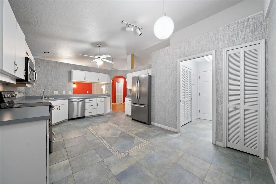 Photo of 2027 Mattison Drive NE