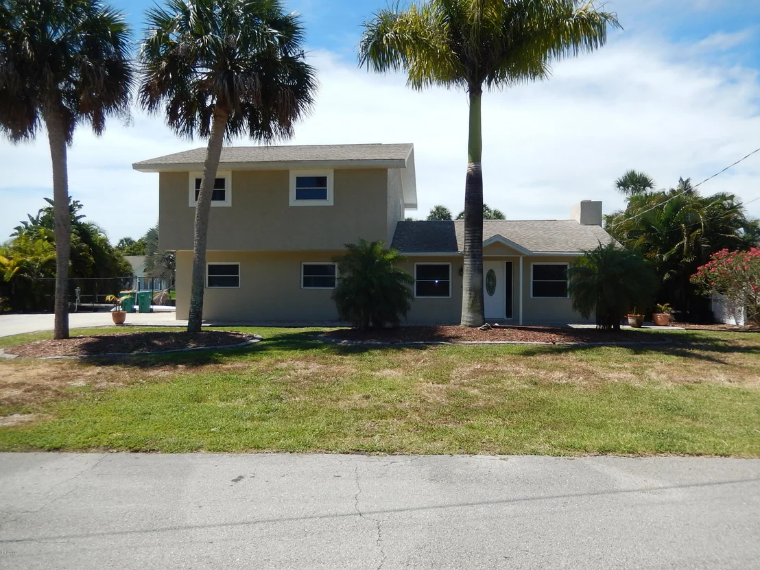 Photo of 327 Nikomas Way