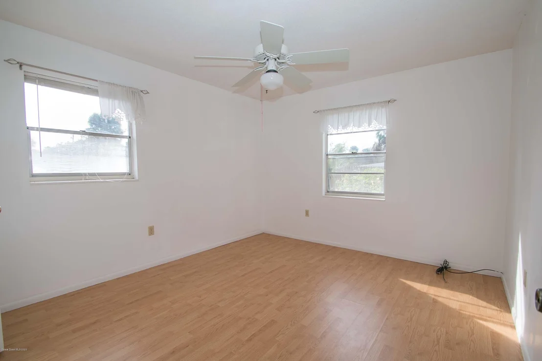 Photo of 106 Holiday Lane