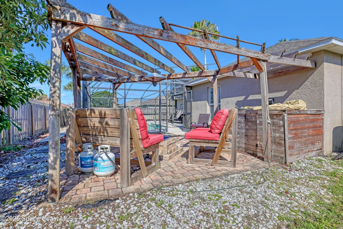 Photo of 1432 Old Millpond Road