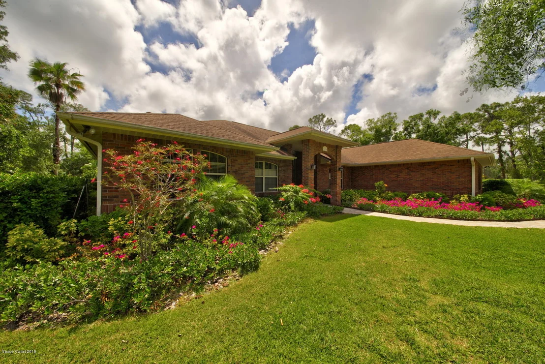 Photo of 3400 Willowwood Drive