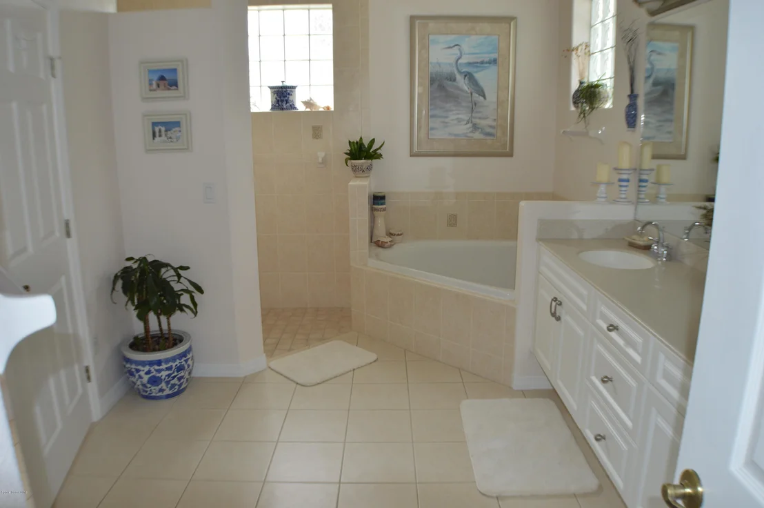 Photo of 2472 Woodfield Circle