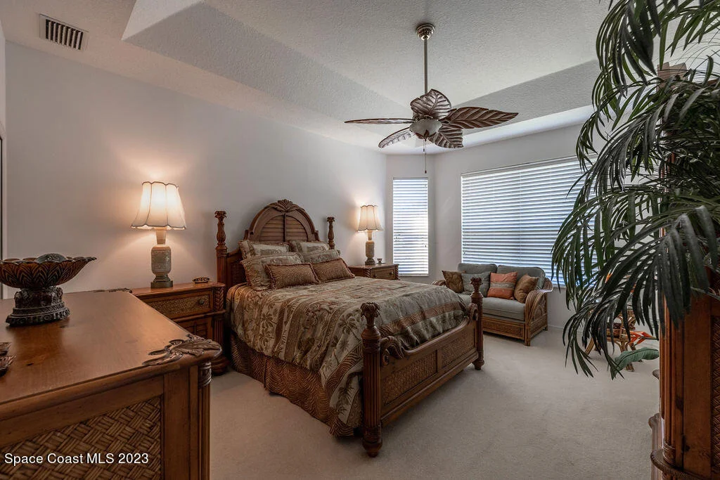 Photo of 4540 Portage Trail