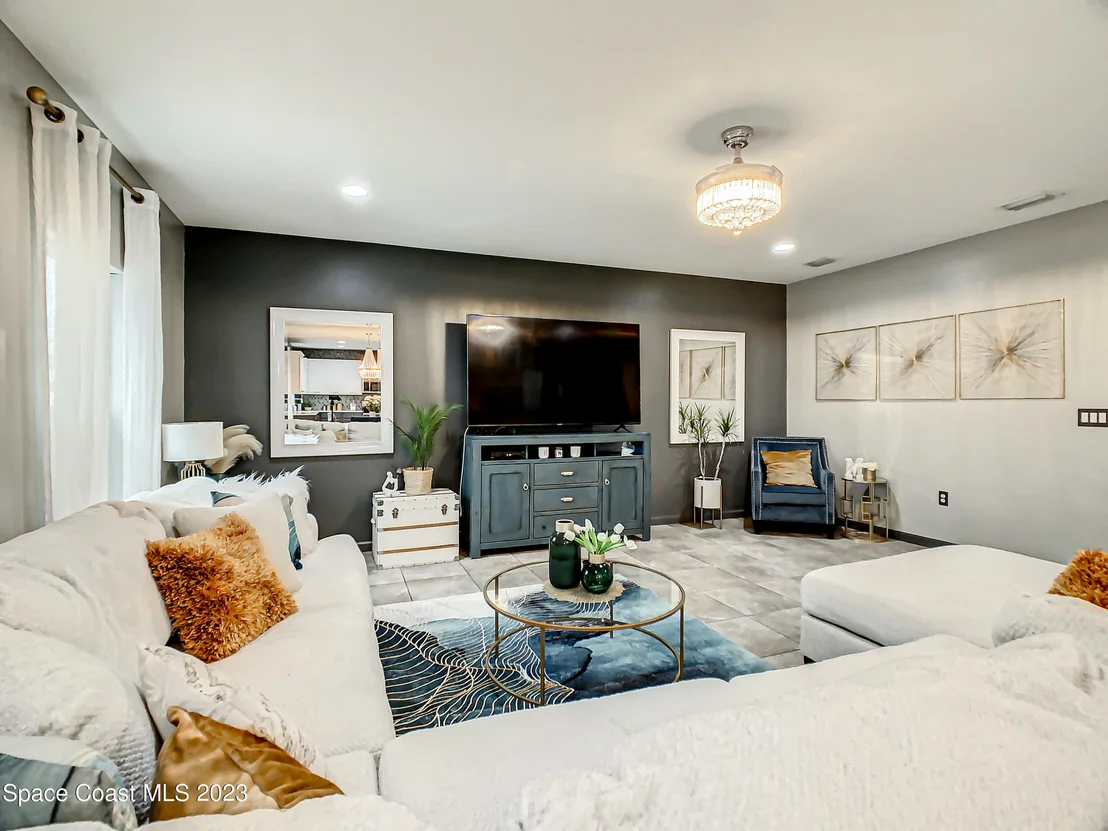 Photo of 690 Fiddleleaf Circle