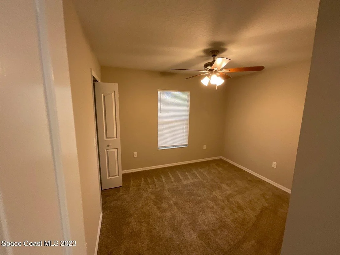 Photo of 6420 Golfview Avenue