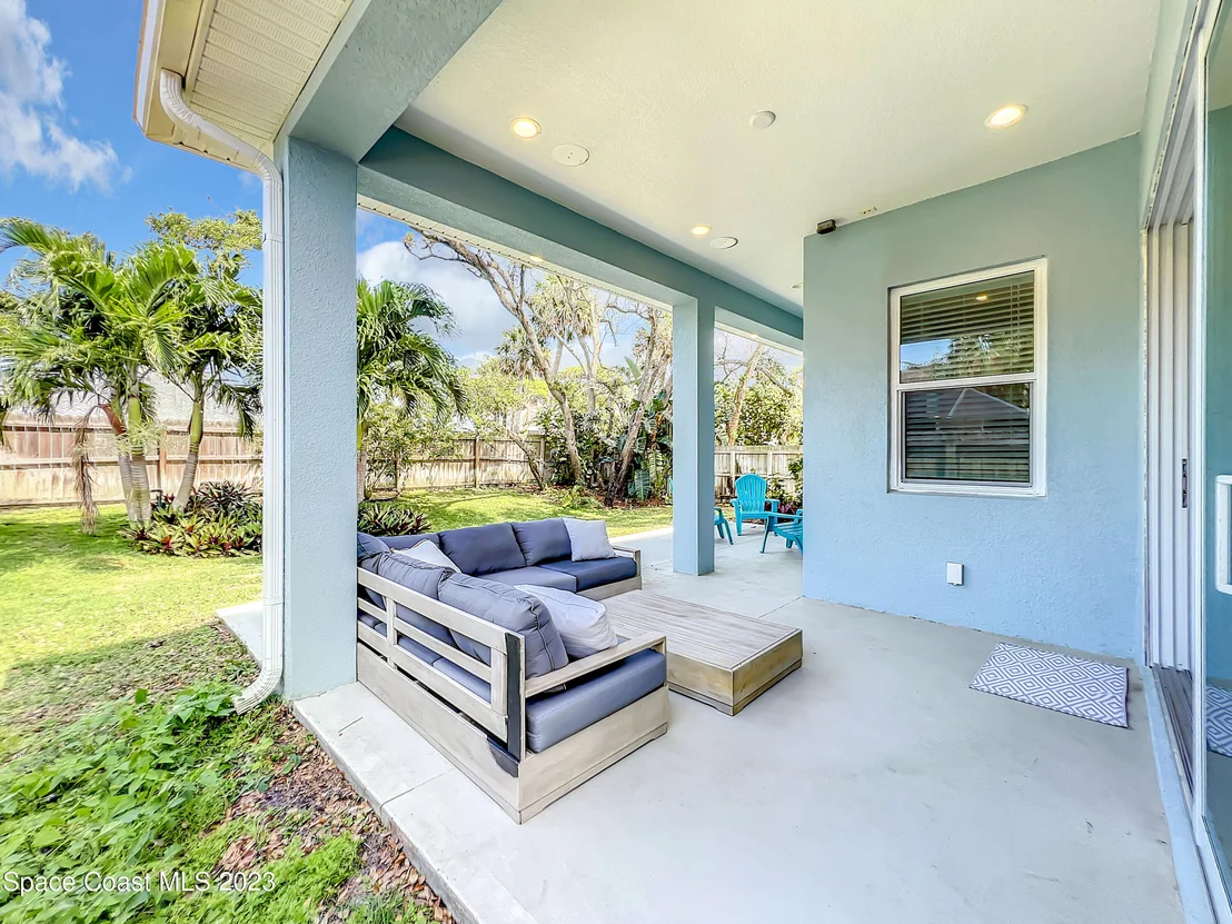 Photo of 6775 Angeles Road
