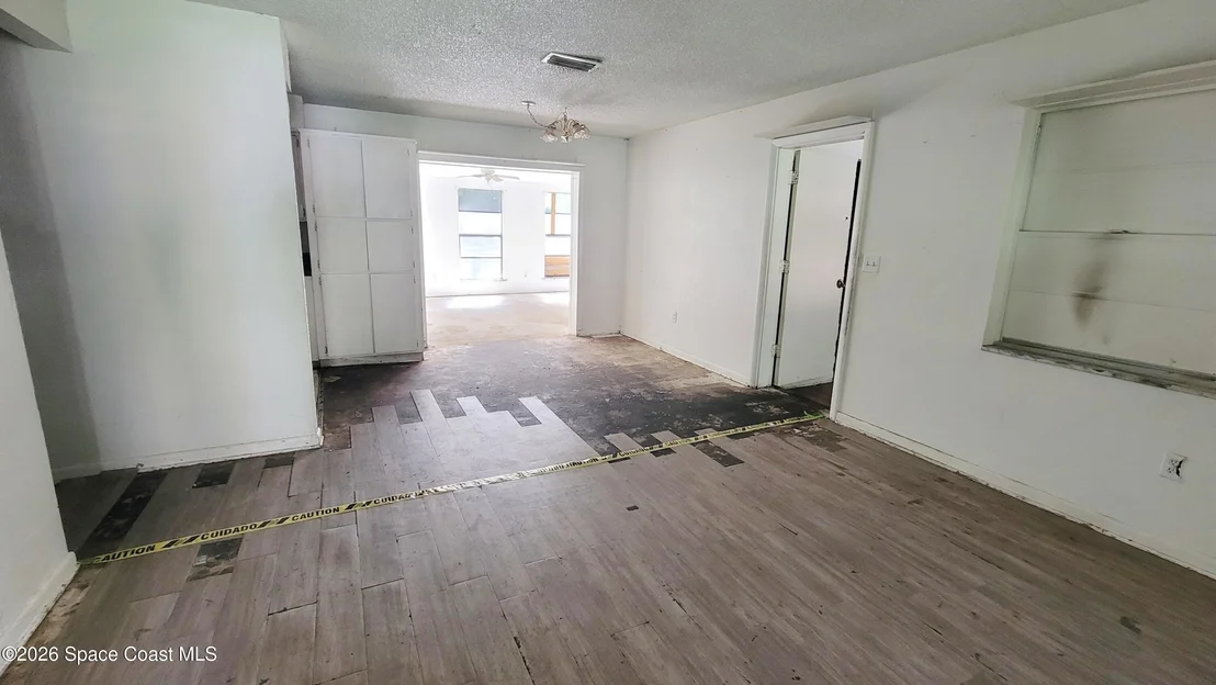 Photo of 2529 Mitchell Avenue