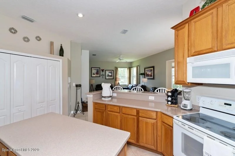 Photo of 1772 Windbrook Drive SE