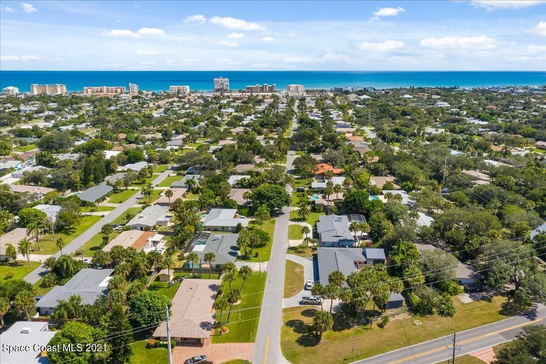 Photo of 585 Bahama Drive