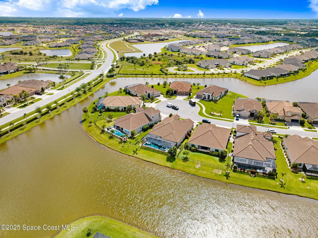 Photo of 8116 Stonecrest Drive