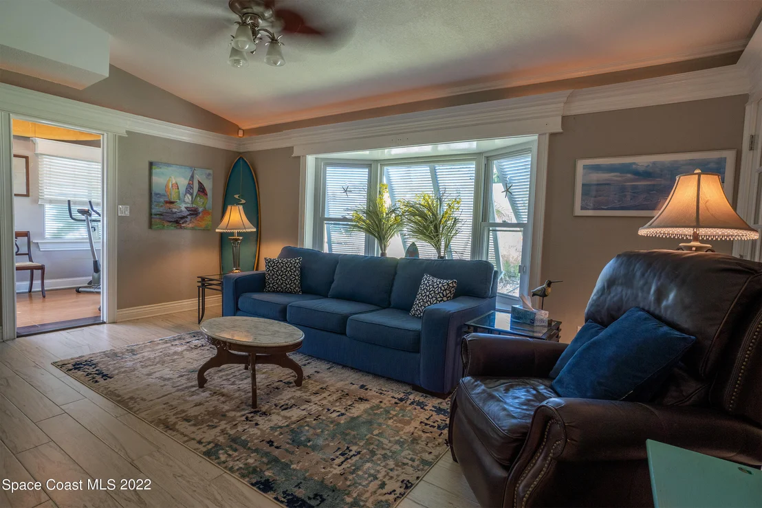 Photo of 230 Rita Boulevard