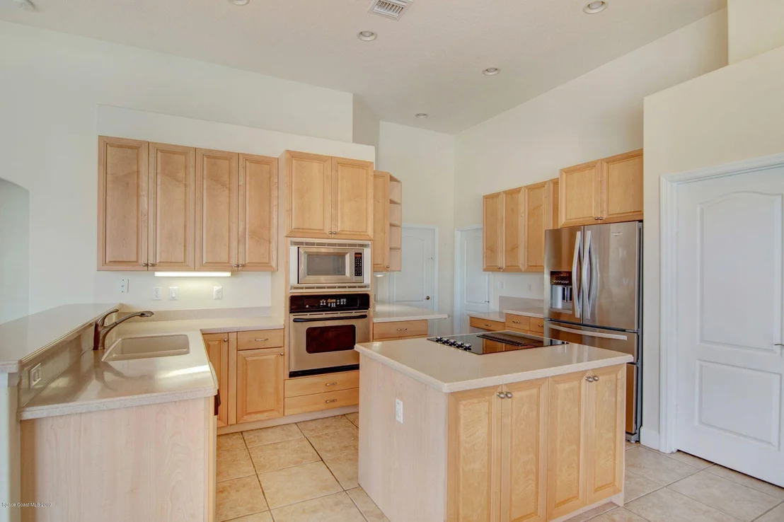 Photo of 1250 Starling Way