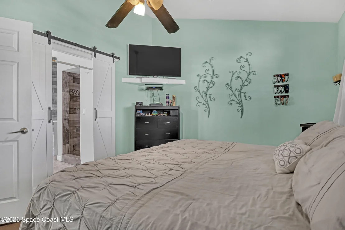 Photo of 1432 Old Millpond Road