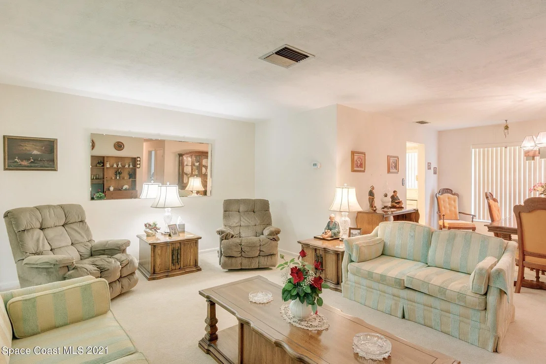 Photo of 440 Penguin Drive