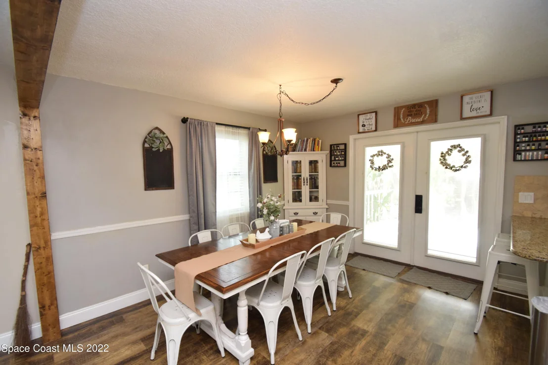 Photo of 1775 Grant Road