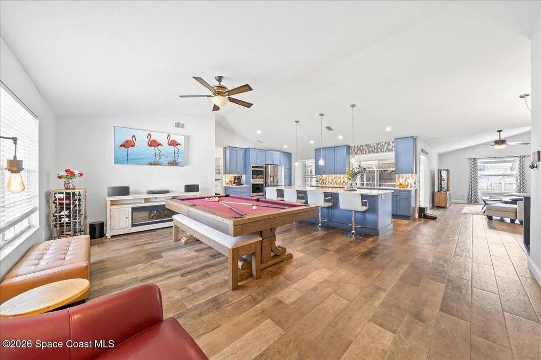 Photo of 3320 Lakeview Circle