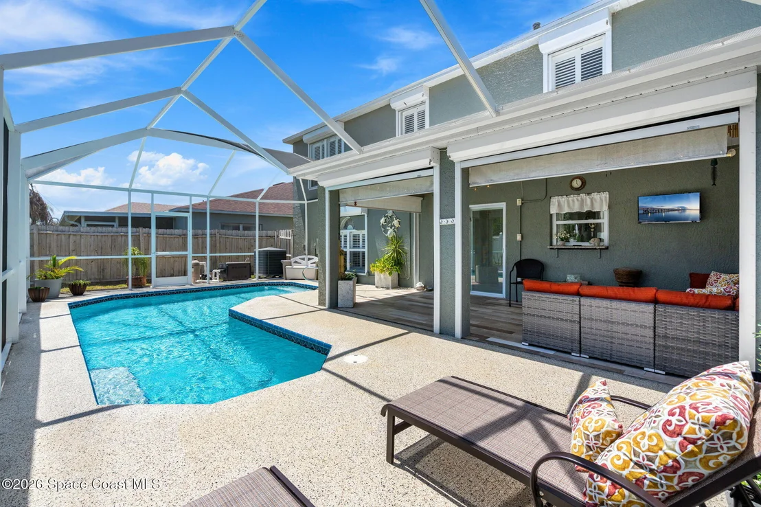 Photo of 1161 White Oak Circle