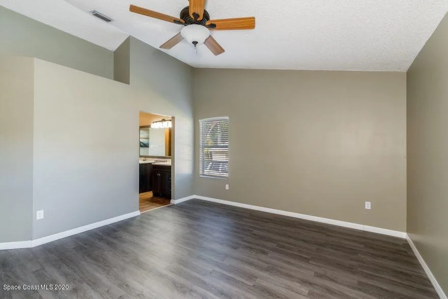 Photo of 3120 Hield Road